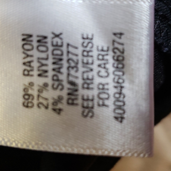 Simply Vera Wang stretchy leggings - Picture 9 of 9